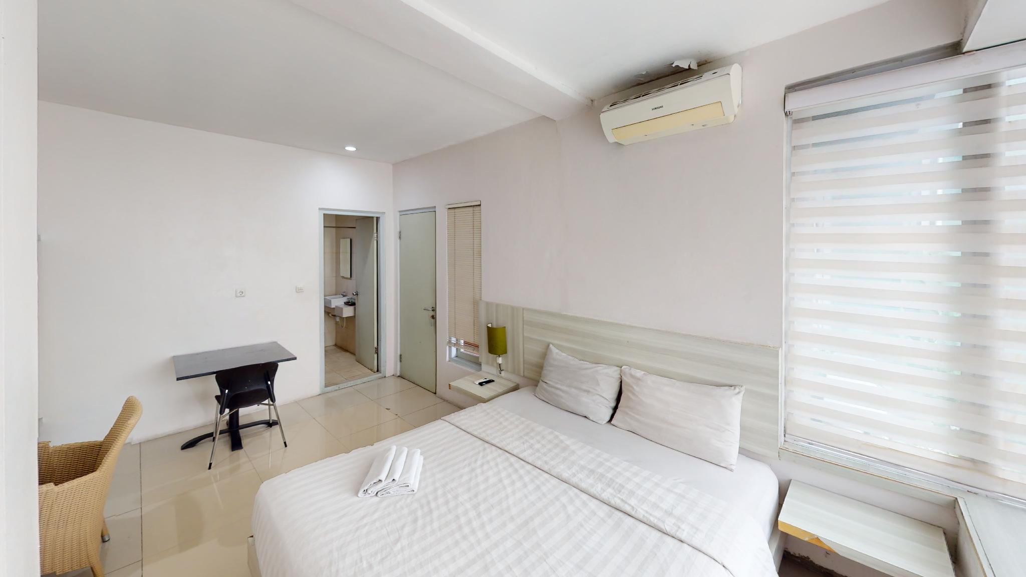 Фото Sky Hotel Jogja