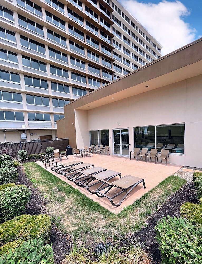 Фото Holiday Inn Columbus Downtown Capitol Square