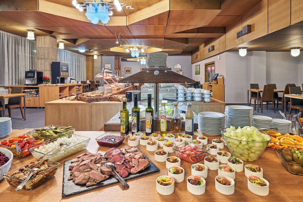 Фото Hotel Horizont