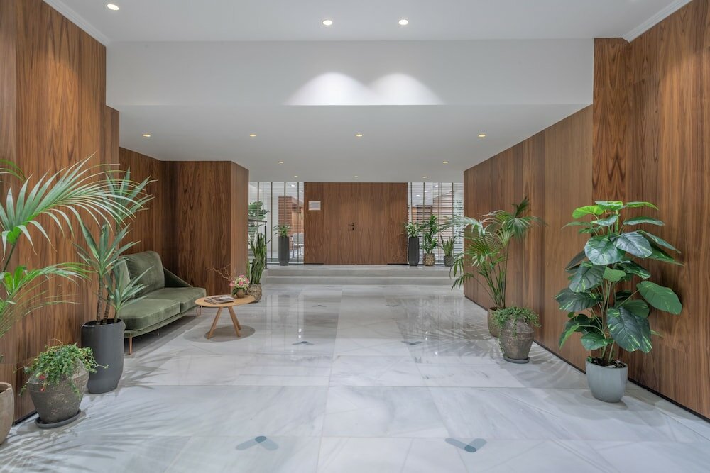 Фото Melia White House Apartments