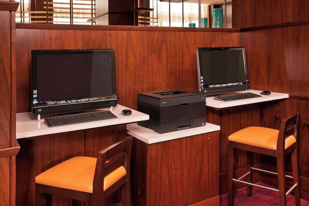 Фото Residence Inn Arlington Capital View