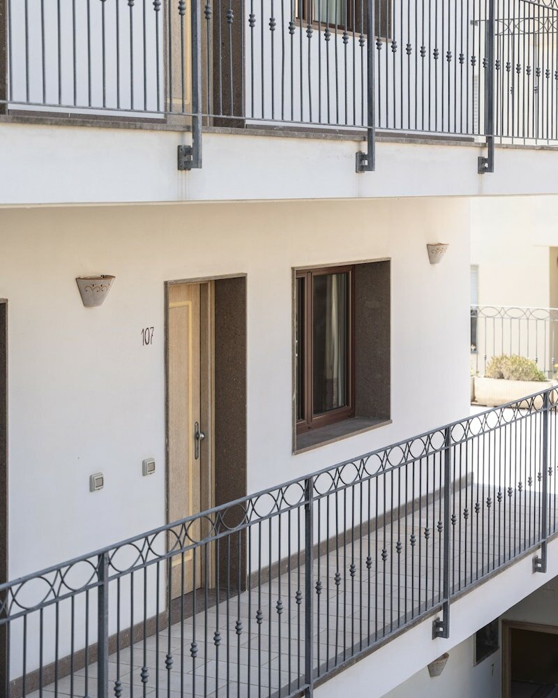 Фото Hotel Domomea