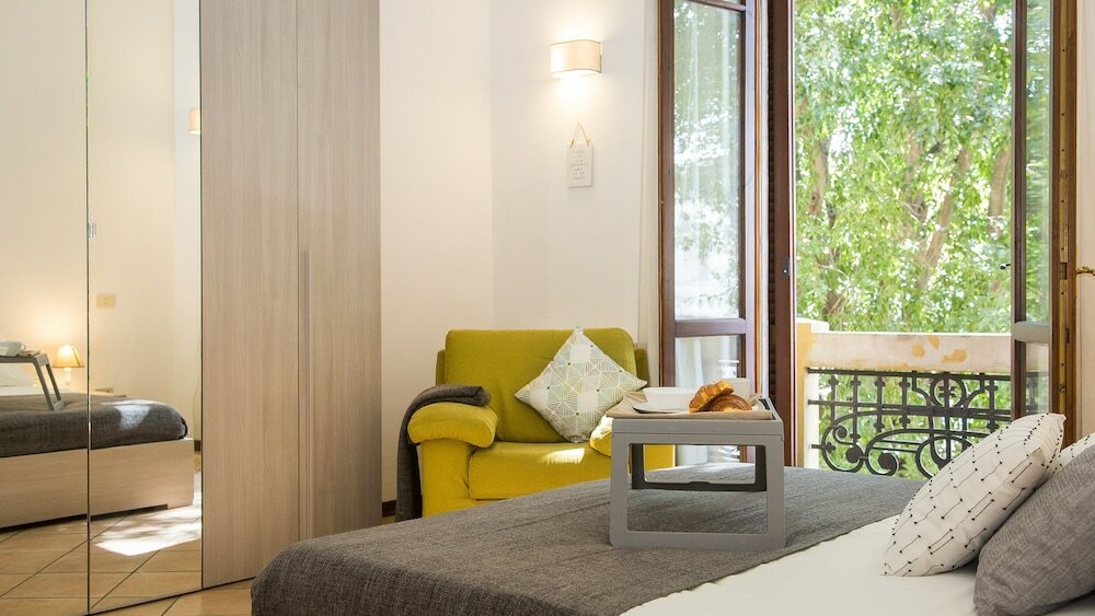 Фото Rental In Rome Rosselli Palace Apartment 2