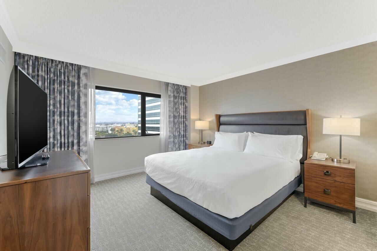 Фото Embassy Suites by Hilton Anaheim Orange