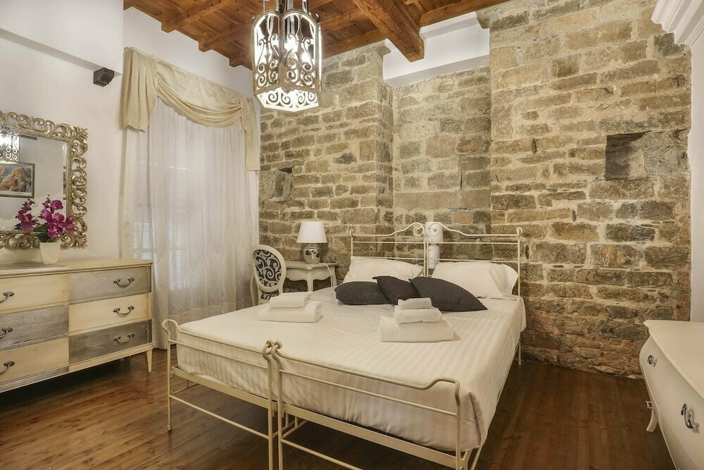 Hotel Pontevecchio Stylish Apartment in Florence-hosted by Sweetstay, Florence, photo