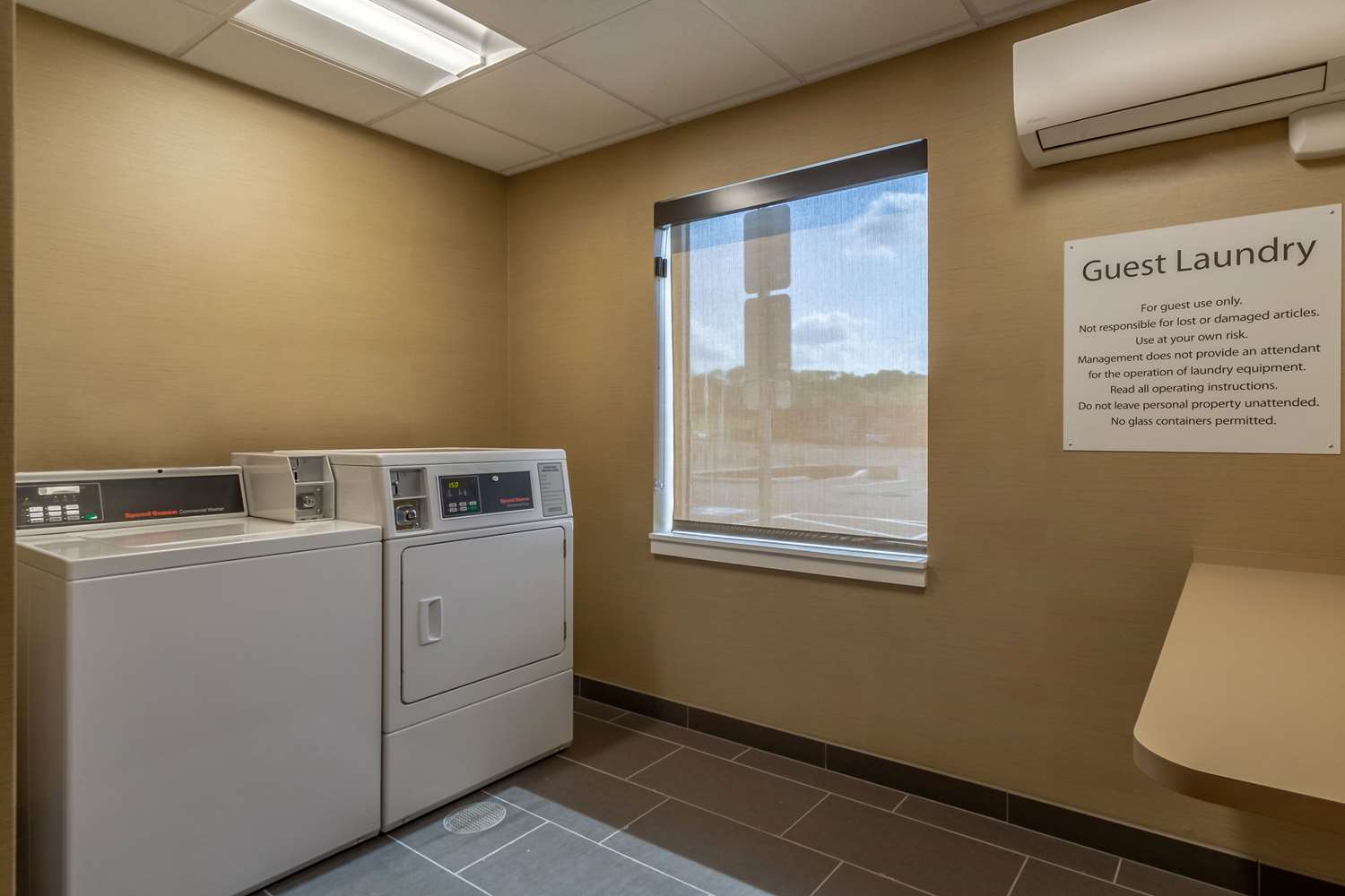 Фото Comfort Inn & Suites – Harrisburg Airport – Hershey South