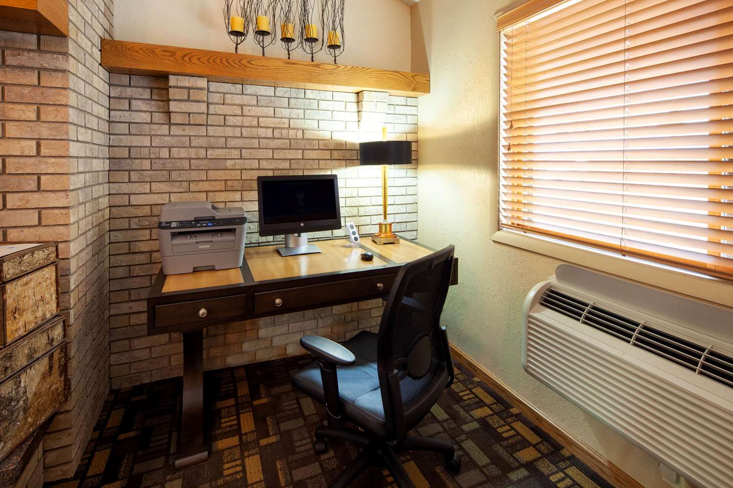 Фото AmericInn by Wyndham Ironwood