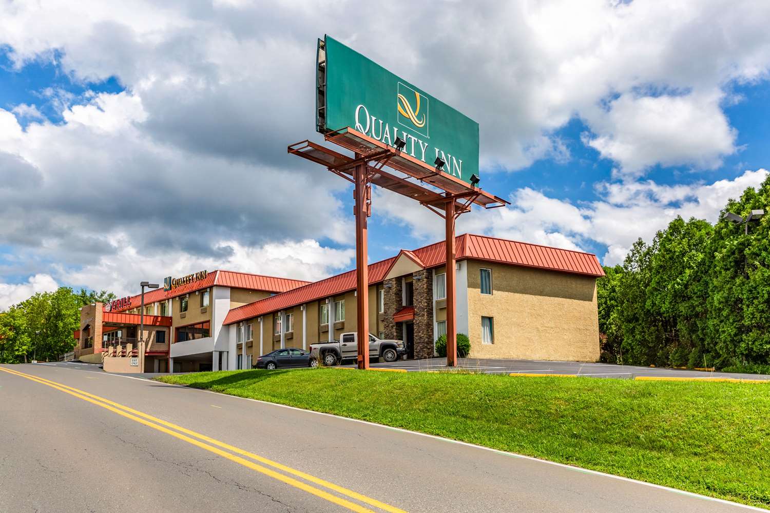 Фото Quality Inn East Stroudsburg - Poconos