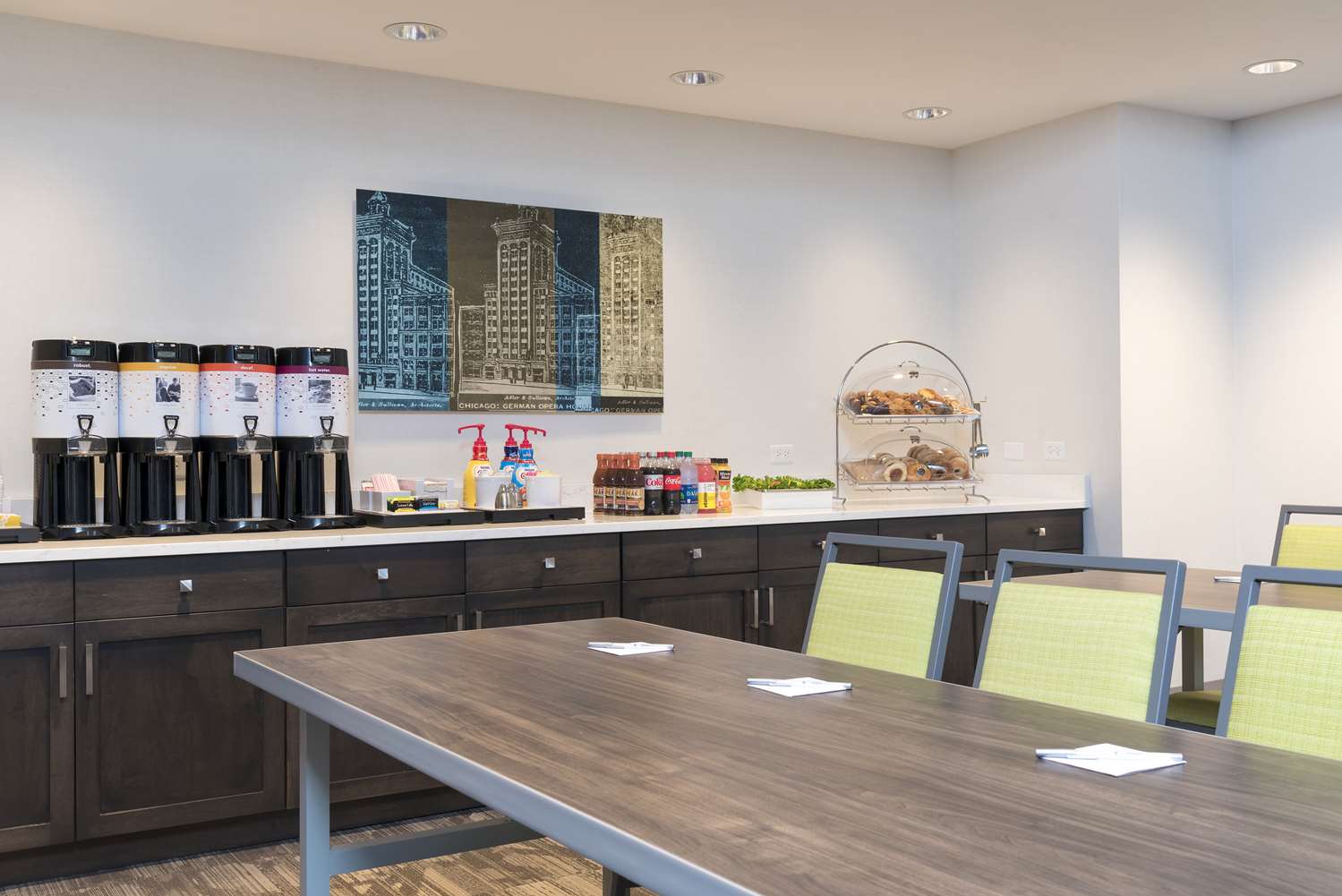 Фото Hampton Inn & Suites Chicago Schaumburg