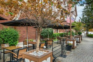 Гостиница Best Western Premier Mariemont Inn