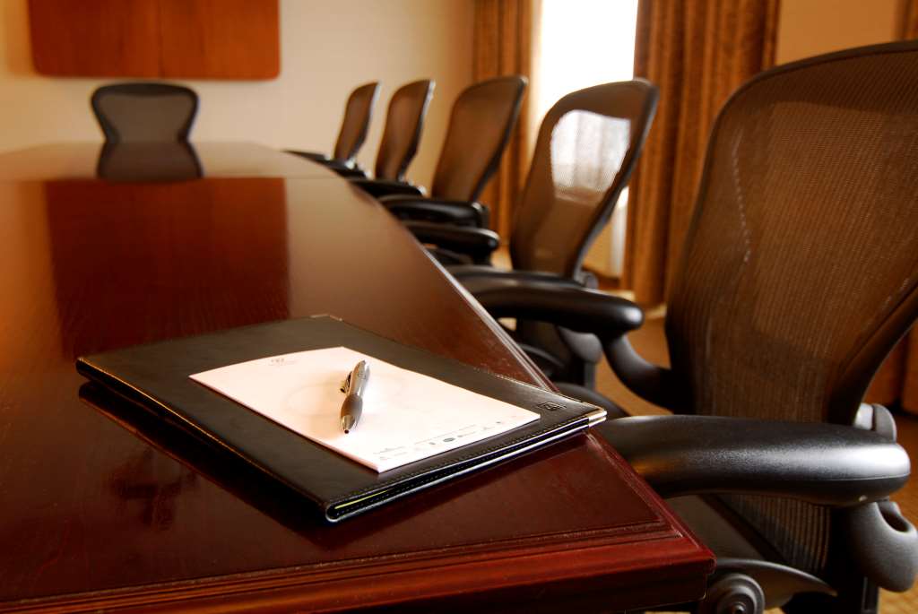 Фото DoubleTree by Hilton Milwaukee - Brookfield