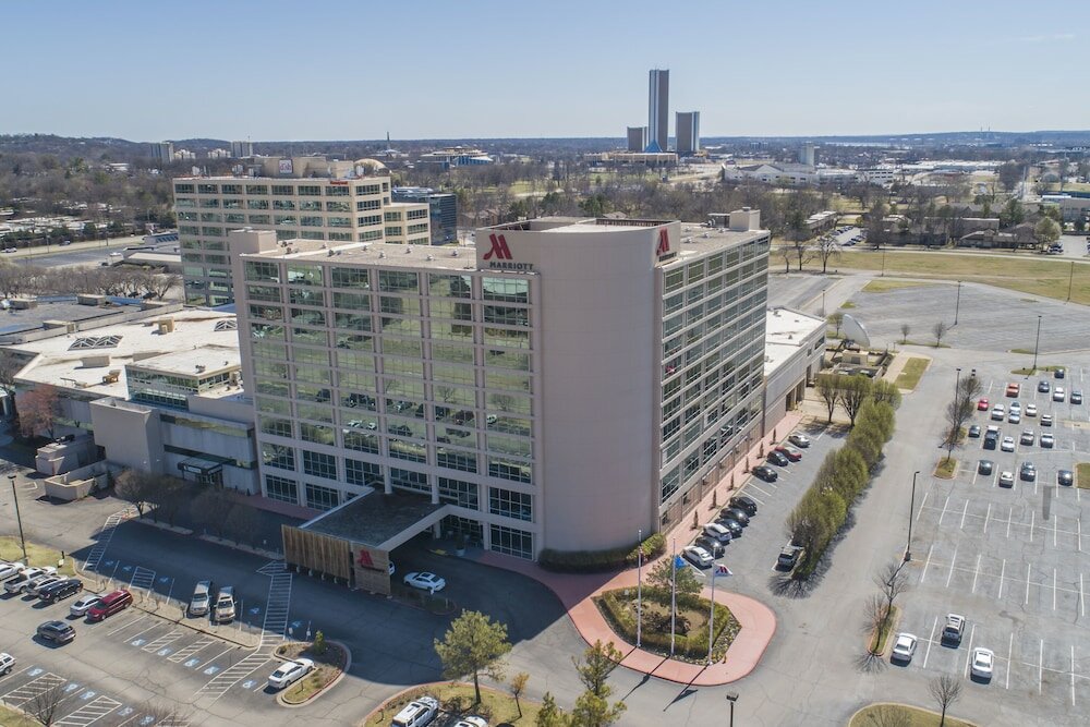 Фото Marriott Tulsa Hotel Southern Hills