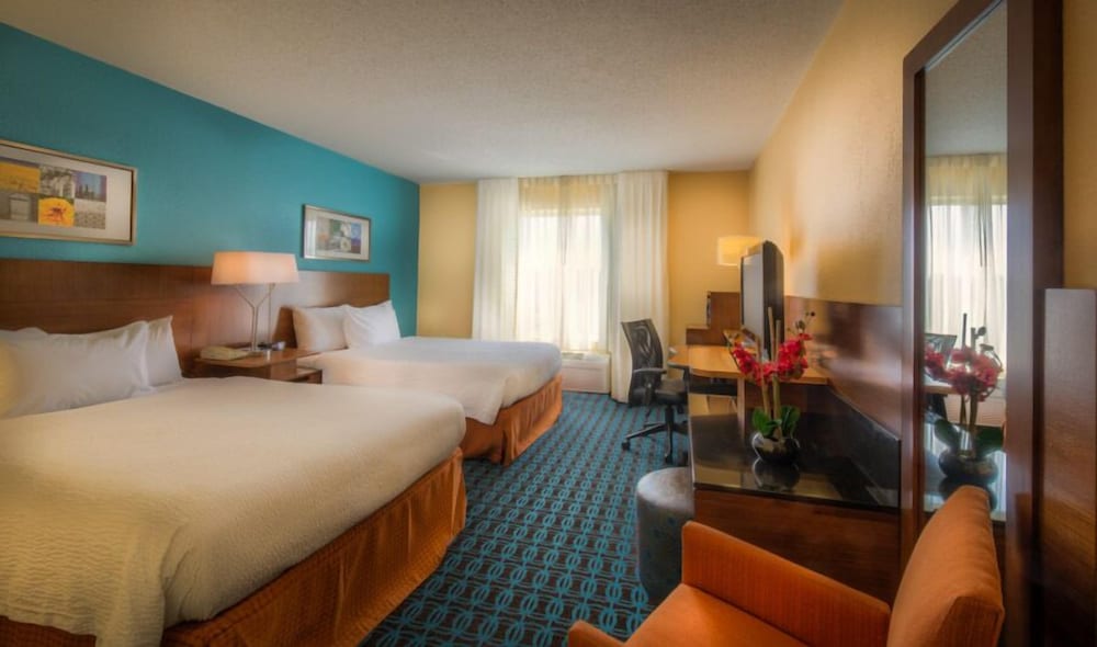 Фото Fairfield Inn by Marriott Richmond Chester