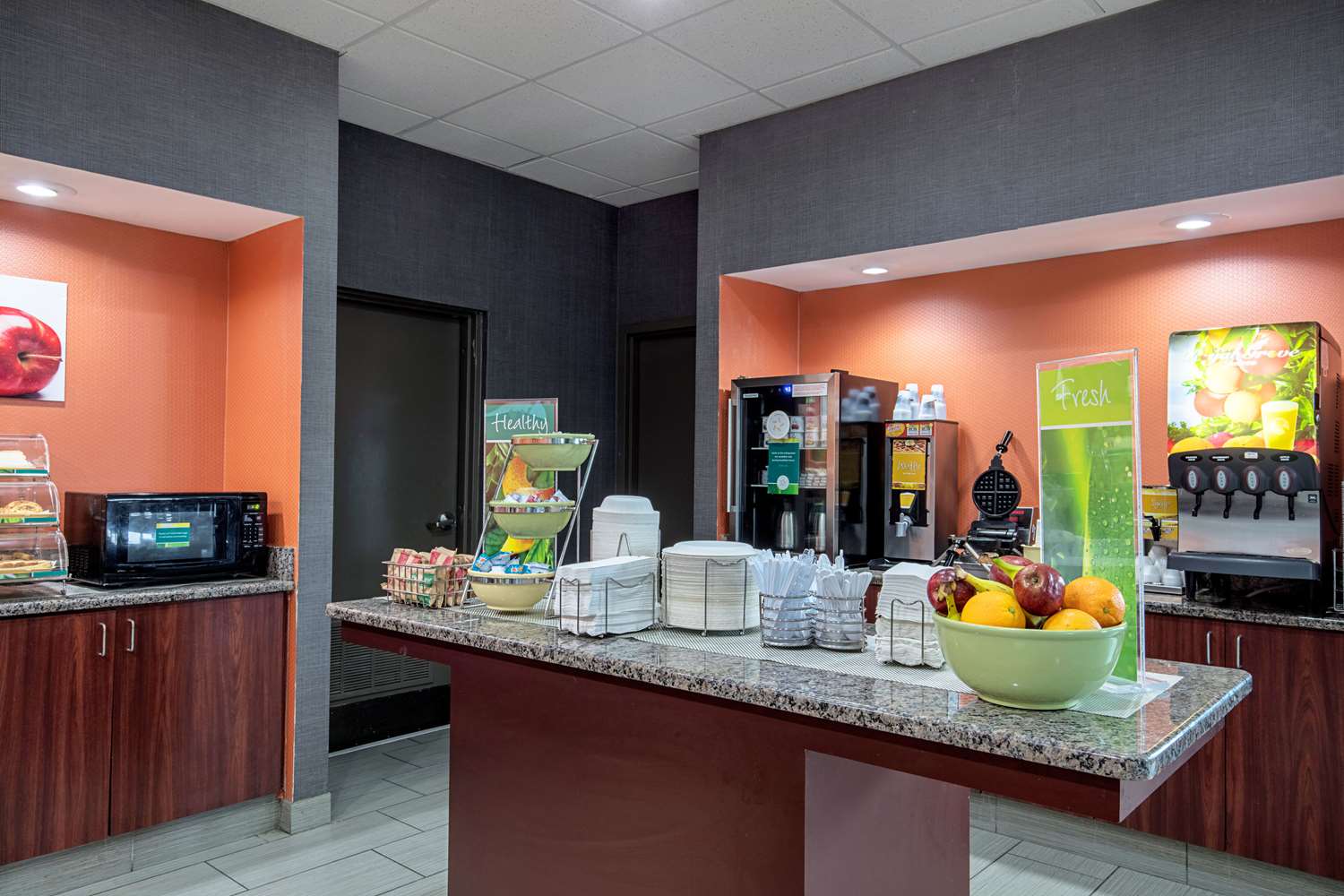 Фото Quality Inn Holly Springs South