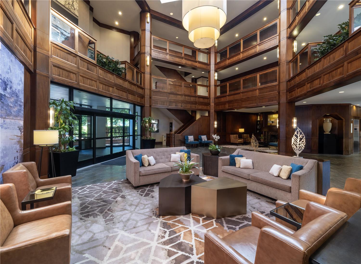 Фото DoubleTree Suites by Hilton Hotel Charlotte - SouthPark