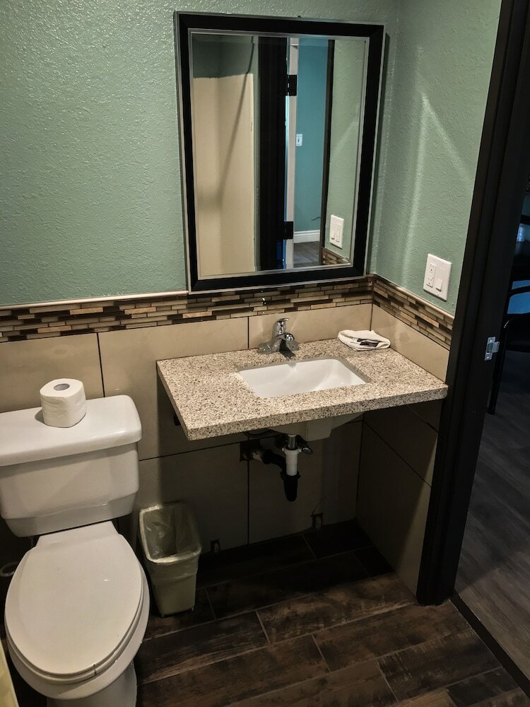 Фото Highland Park Motel