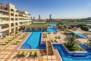 Гостиница Grand Hyatt Doha Hotel & Villas