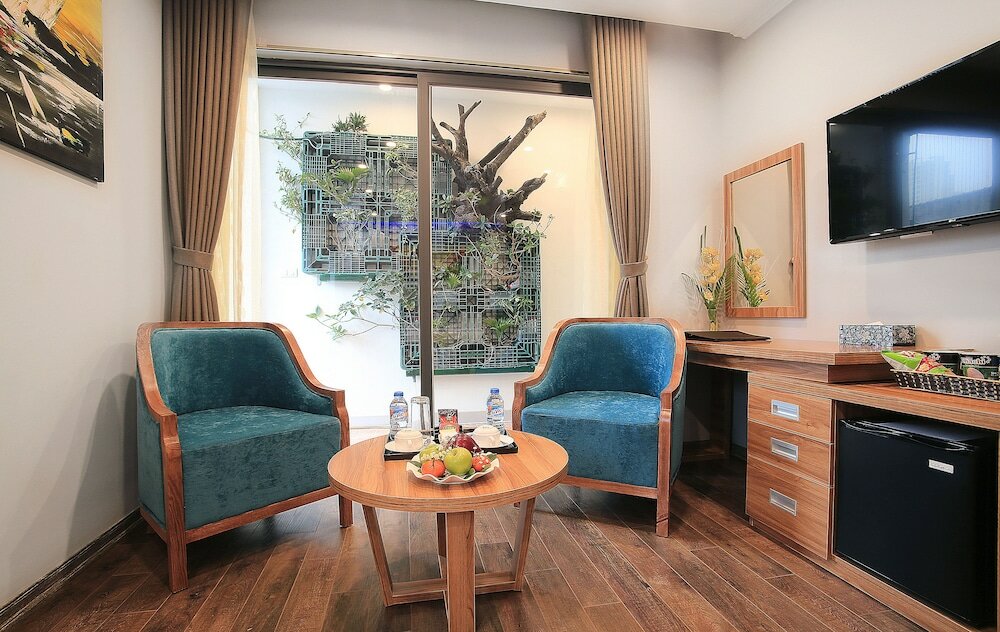 Фото Oriana Hotel