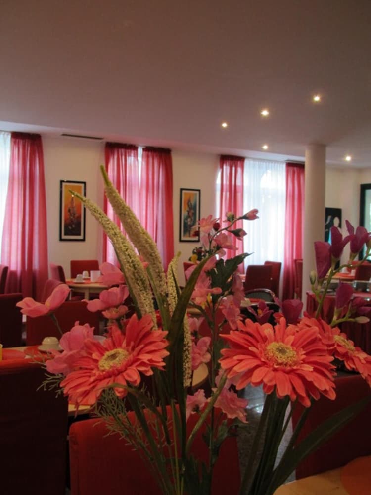 Фото Hotel Deutscher Hof