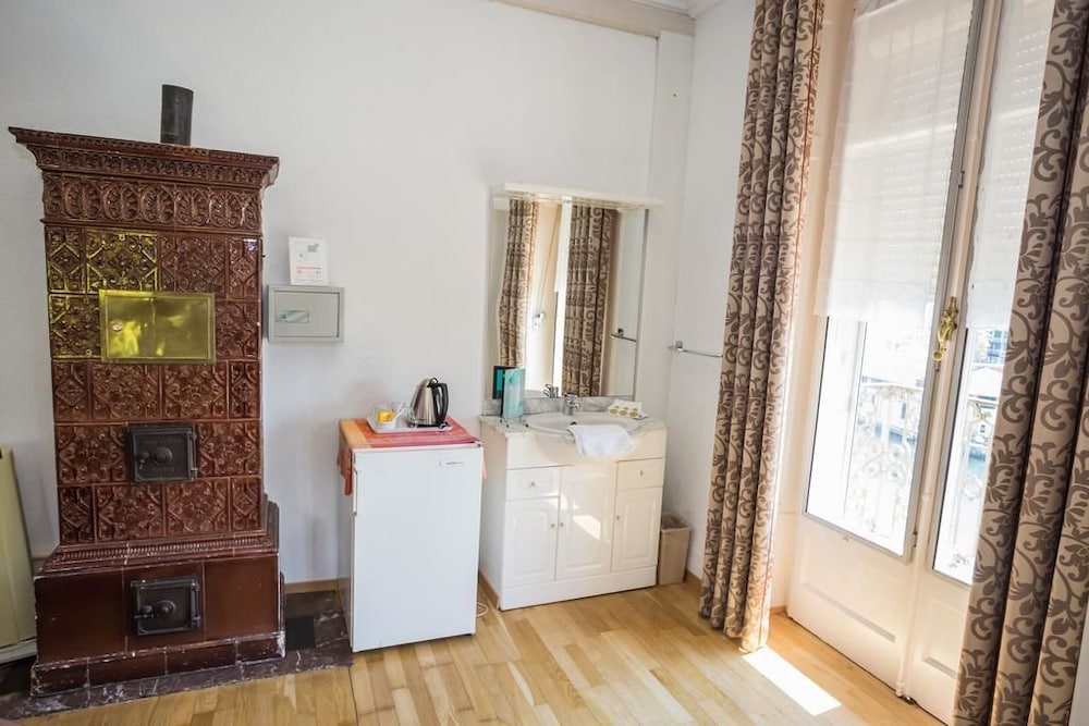 Фото Hotel Des Tourelles