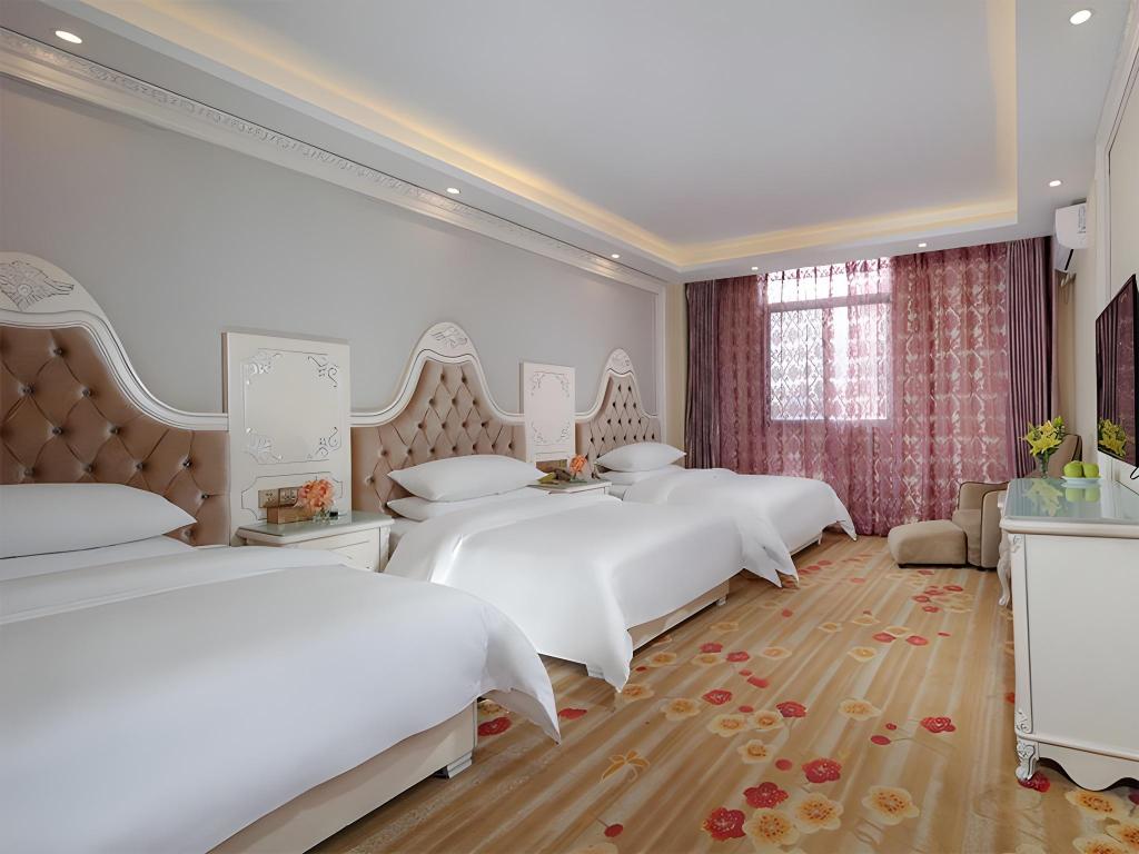 Фото Vienna Classic Hotel Kunming Airport Branch
