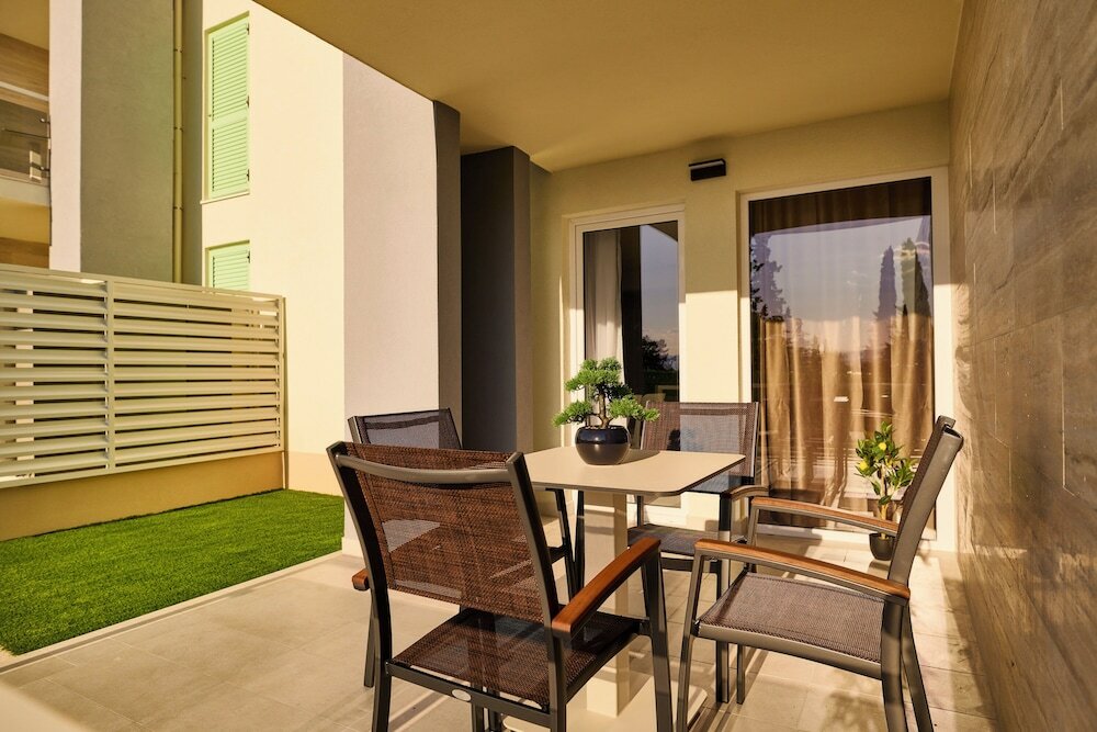 Фото Malinska Green Apartments