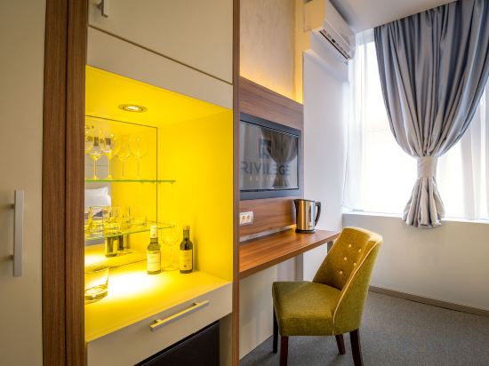 Фото Privilege Suites by Central Park