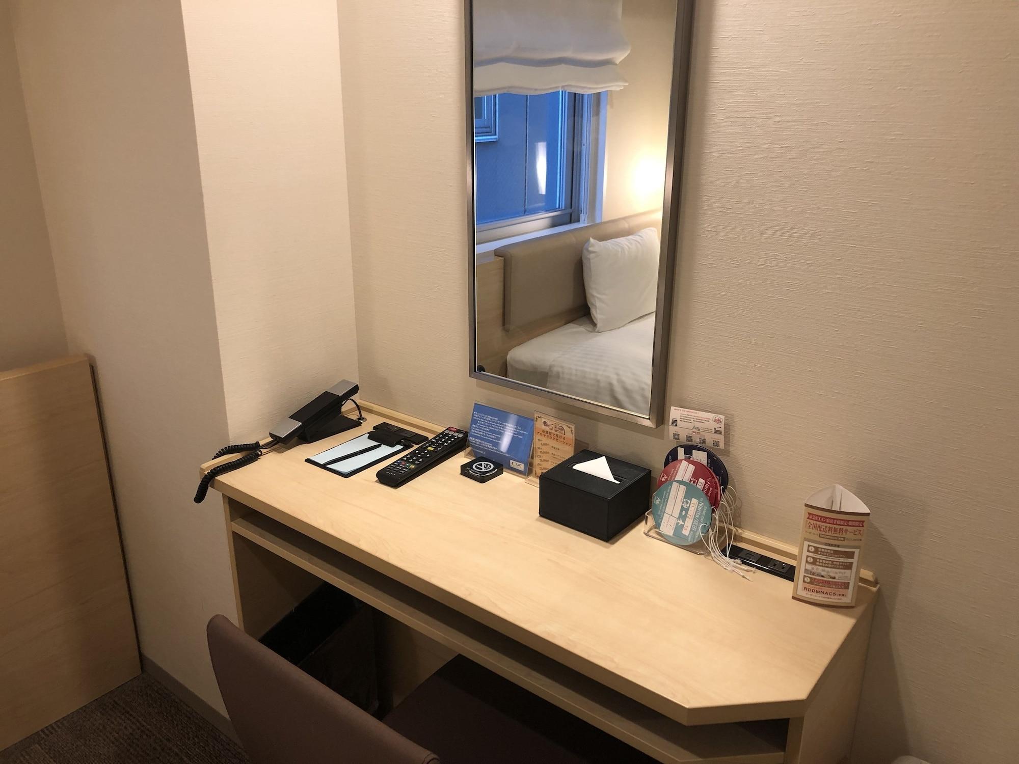 Фото Smile Hotel Shinagawa Sengakuji