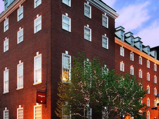 Фото The Bloomsbury