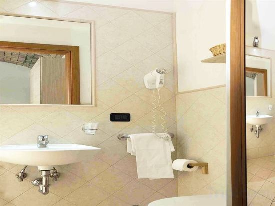 Фото Hotel Contilia