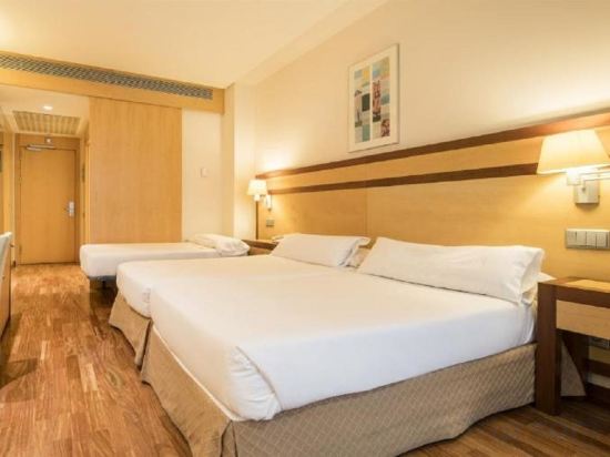 Фото Hotel Ilunion Pio XII