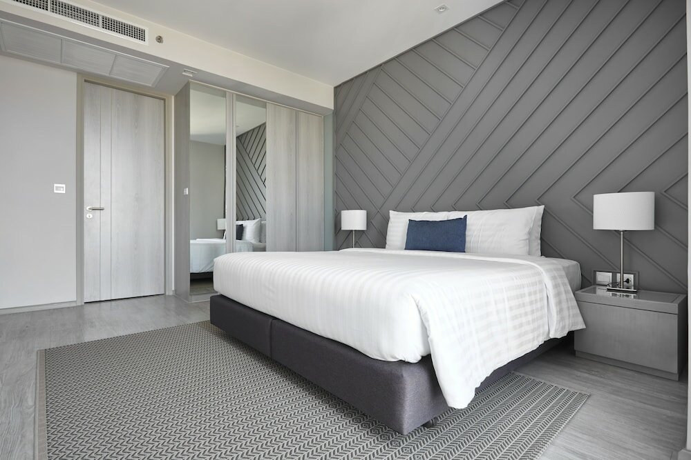 Фото The Quarter Ari by UHG