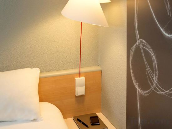 Фото Ibis Styles Perpignan Centre Gare