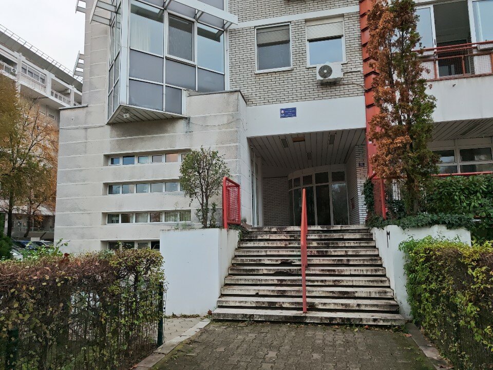 Studio Ana 81