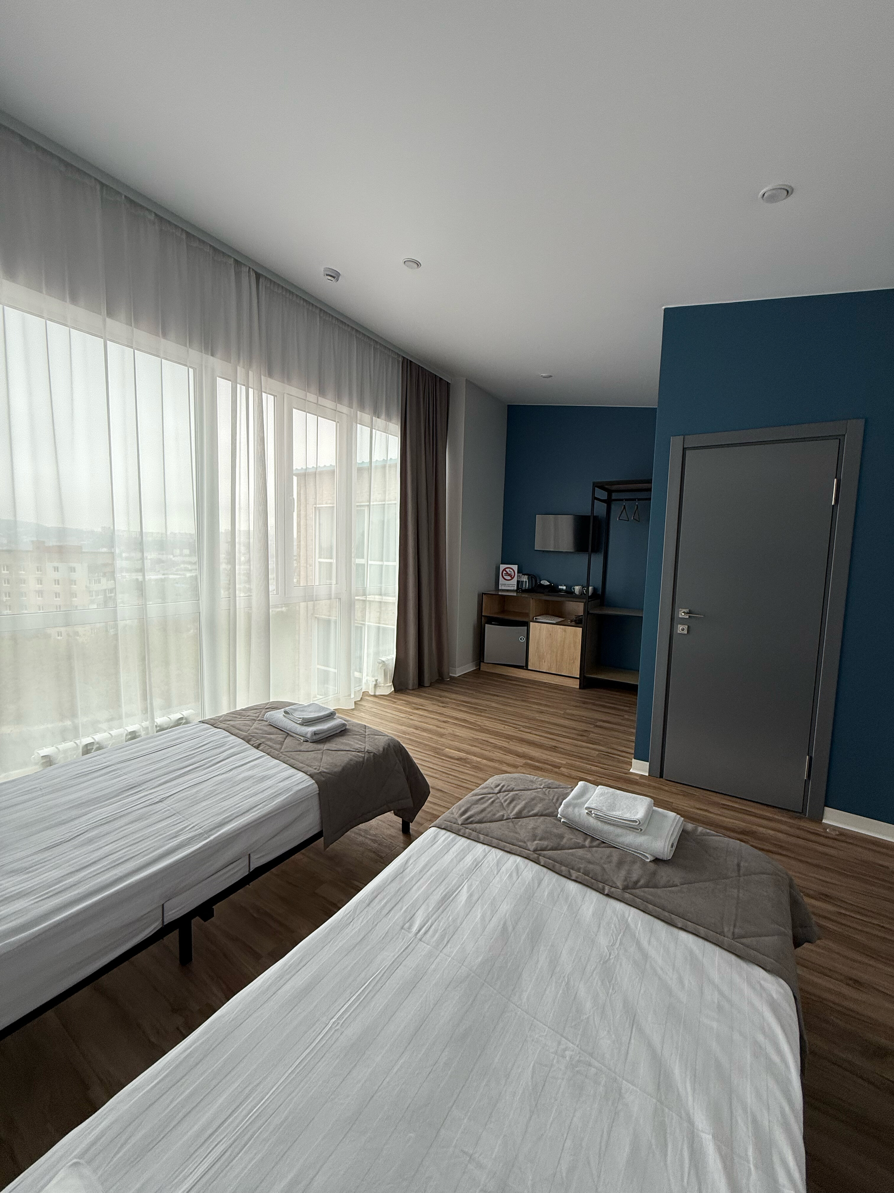 Фото отеля 2