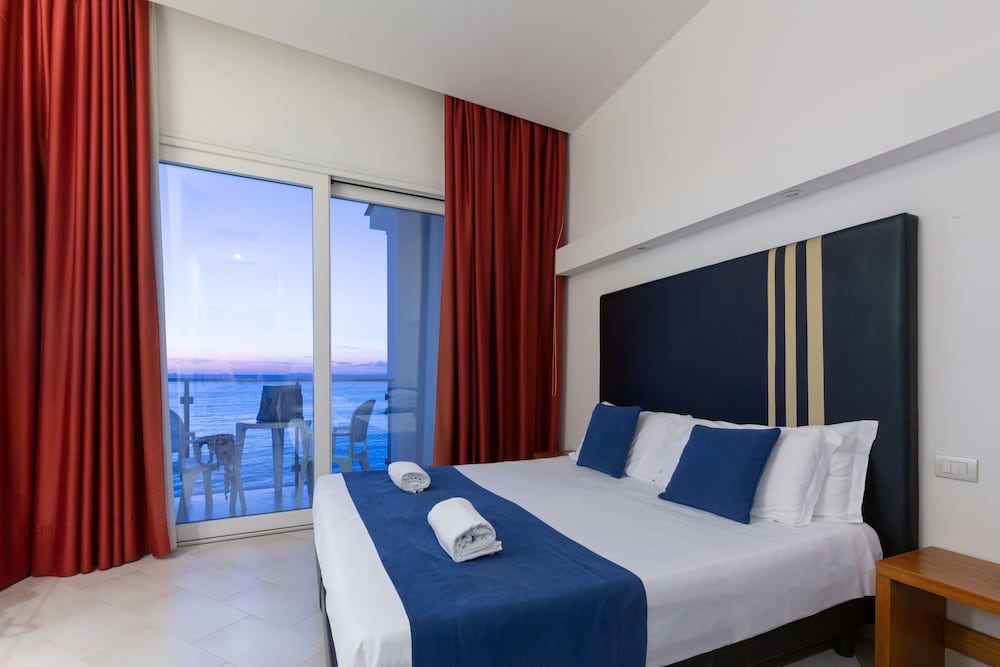 Фото Hotel Giosue' a mare