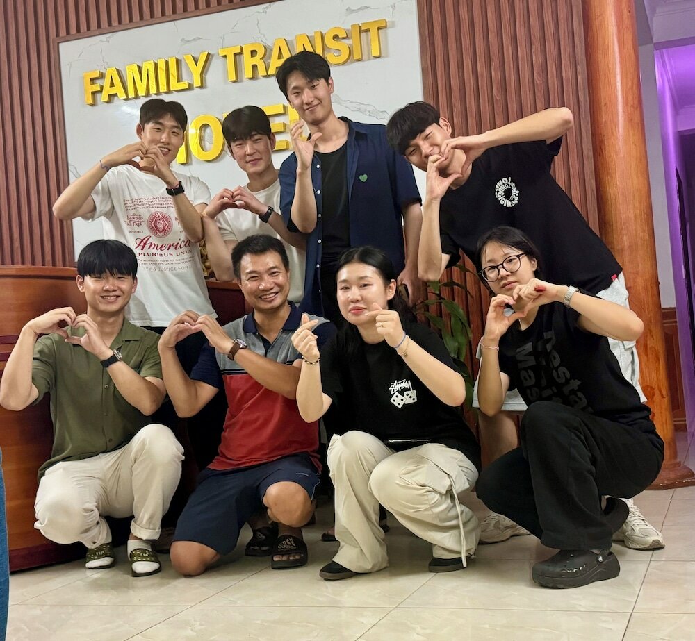 Фото Family Transit Hotel