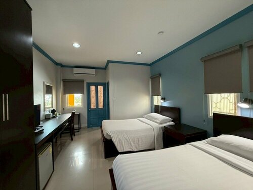 Гостиница Garden Hill Hotel в Транге