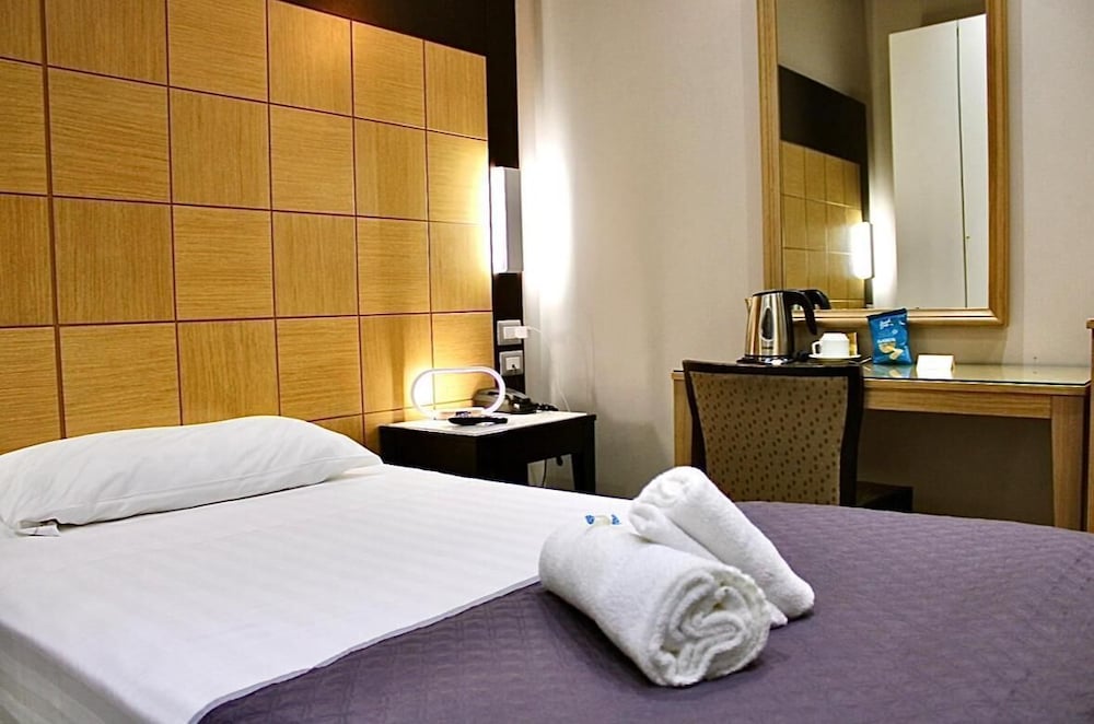 Фото Hotel Fiorella Milano
