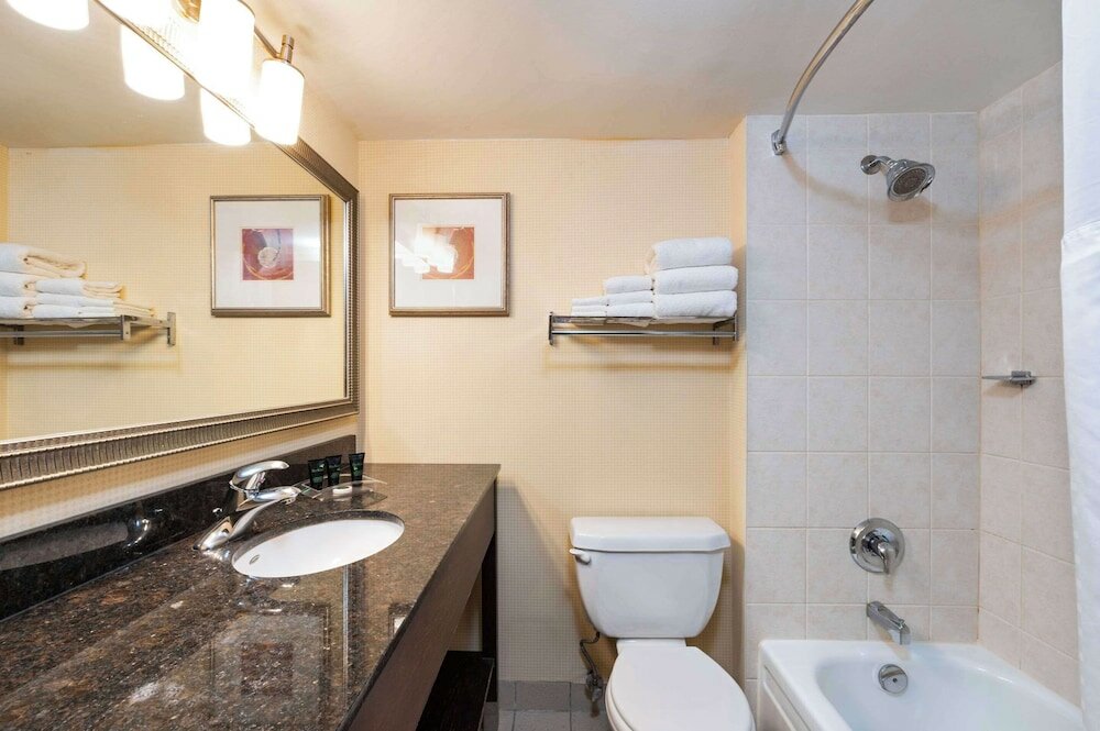 Фото Allure Hotel & Conference Centre, Ascend Hotel Collection