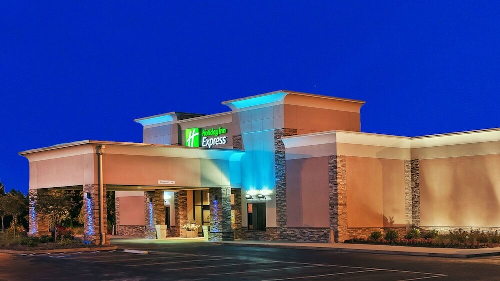 Фото Holiday Inn Express Little Rock Airport, an Ihg Hotel