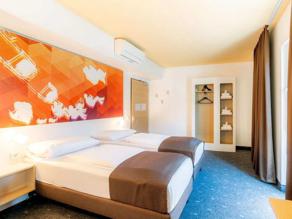 Фото B&b Hotel Stuttgart Bad Cannstatt