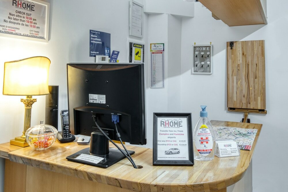 Фото Rhome GuestHouse