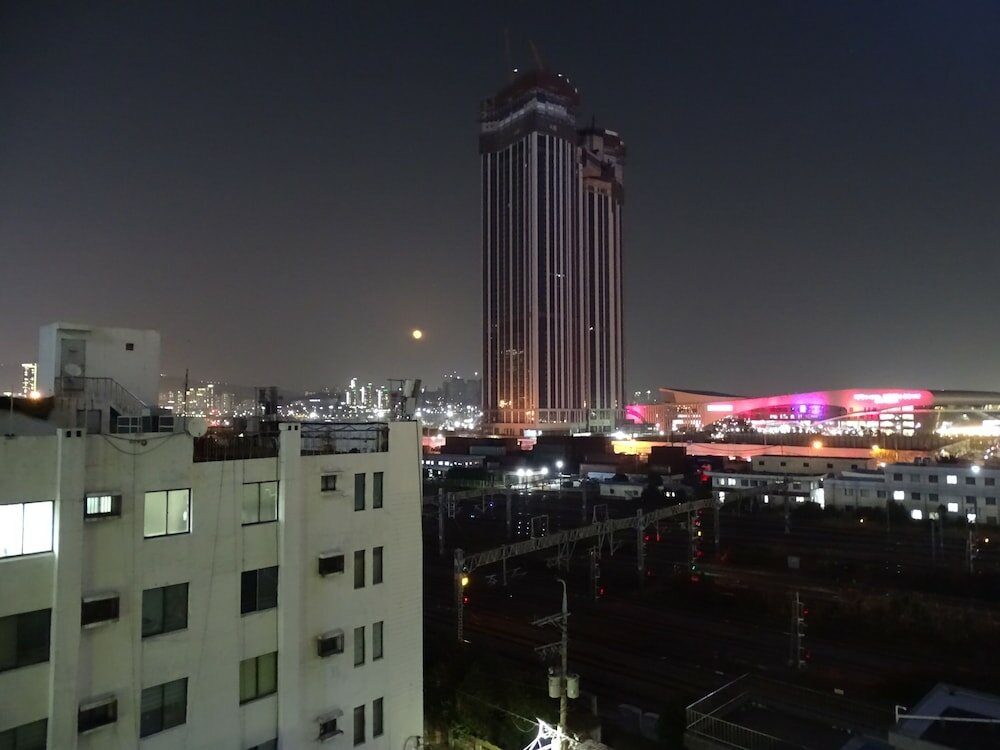 Фото Hound Hotel Busan Station