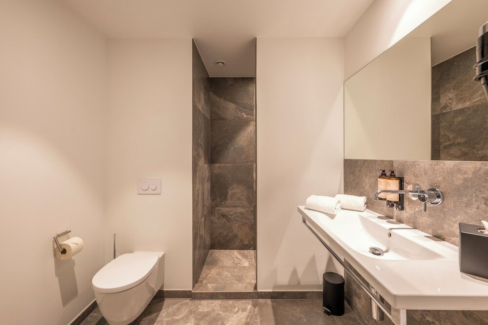 Фото Hotel Serwir