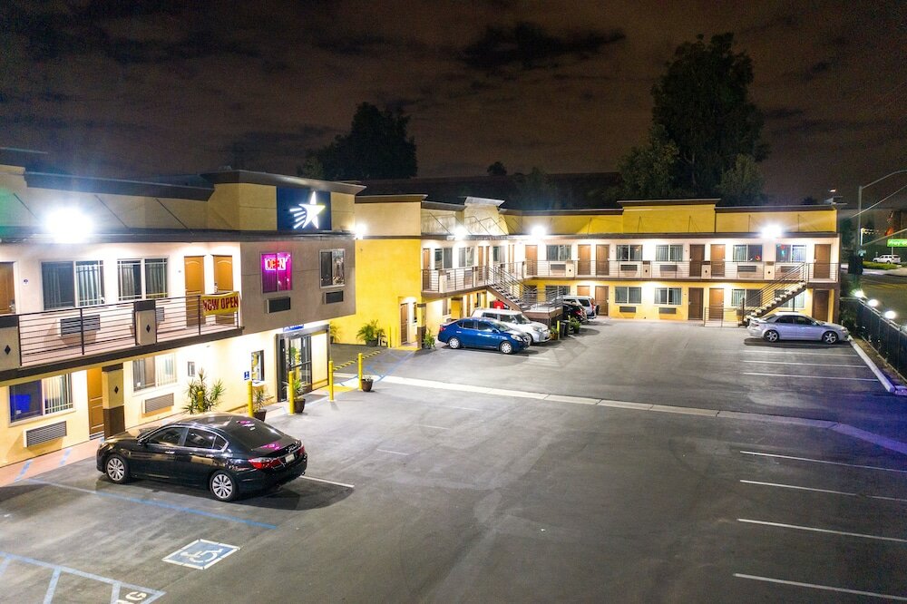 Фото Starlight Inn South El Monte