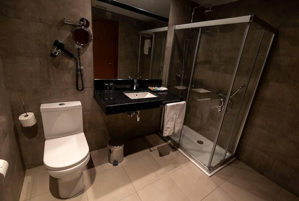 Фото Hotel Ciudad de Ponferrada