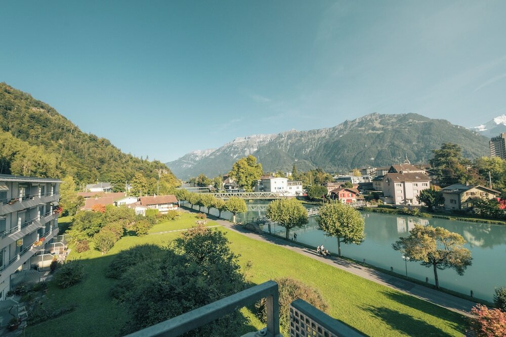 Фото Aparthotel Goldey Interlaken