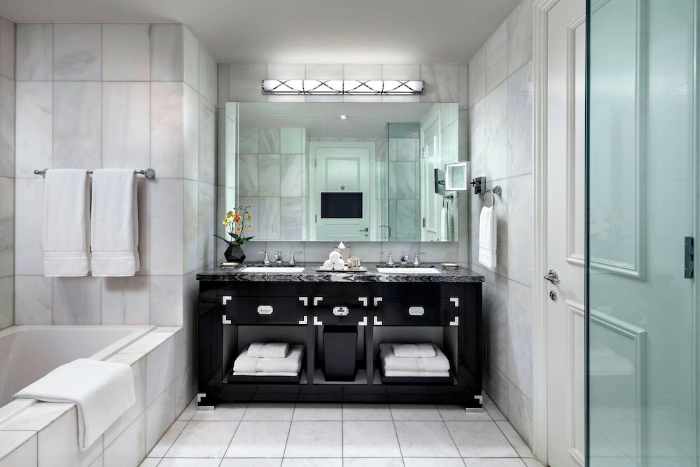Фото The St. Regis Toronto