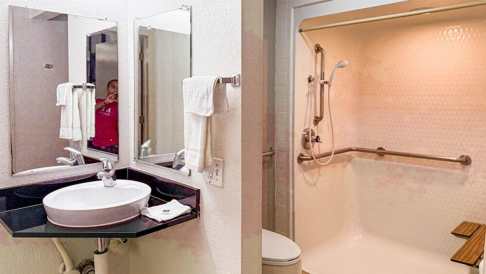 Фото Studio 6 Grand Prairie, Tx